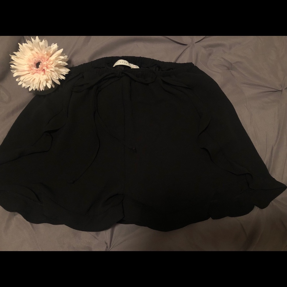 Lush Shorts